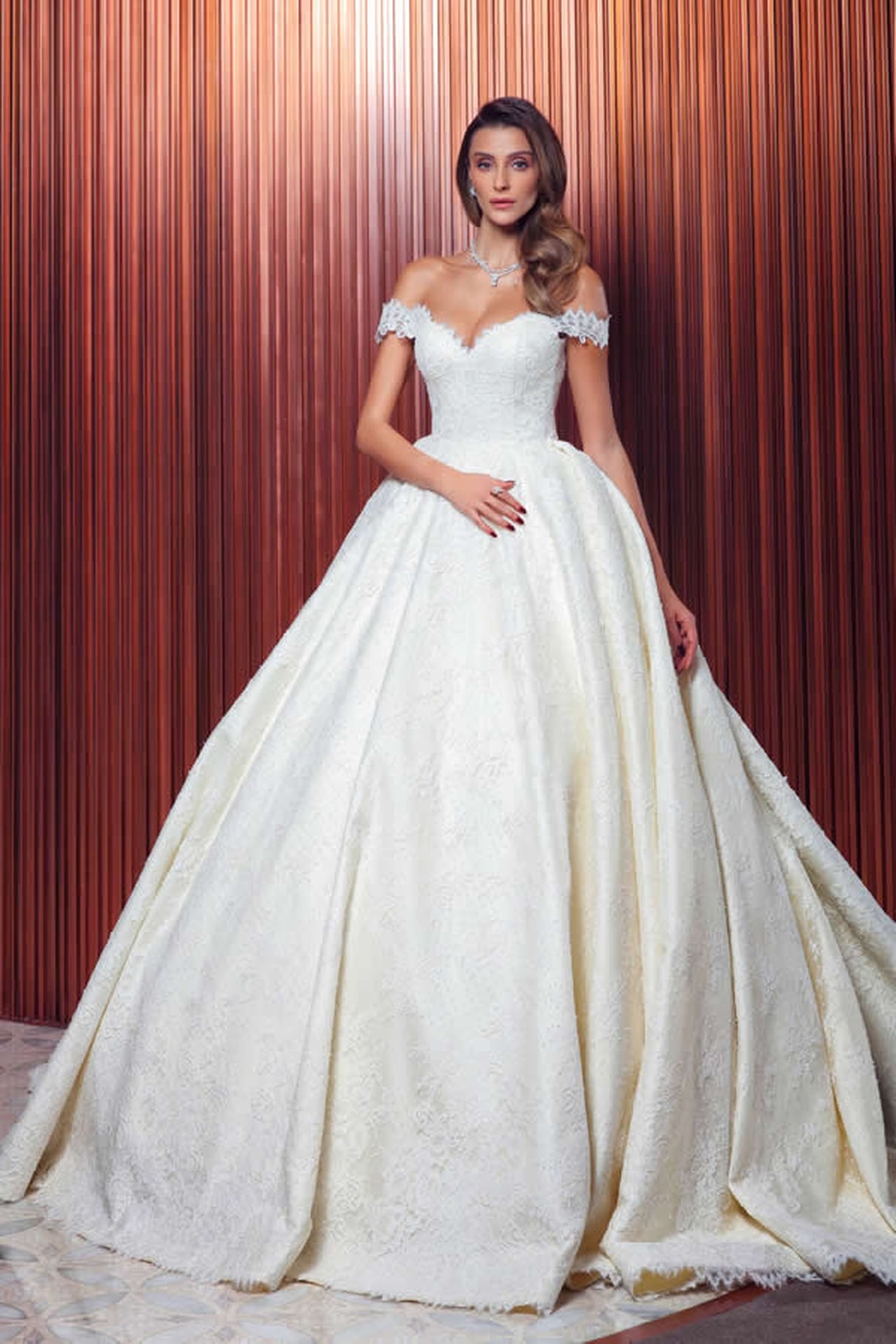أحدث موديلات فستان الزفاف التركى أزياء فخمة لأناقة العروس الجميلة