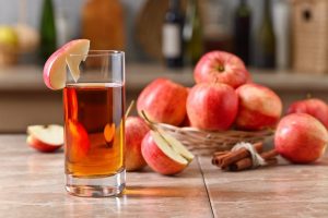 فوائد عصير التفاح بالقرفه في شهر رمضان