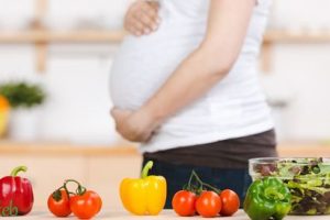 جدول تغذية الحمل : نظام غذائي صحي للمرأة خلال فترة الحمل